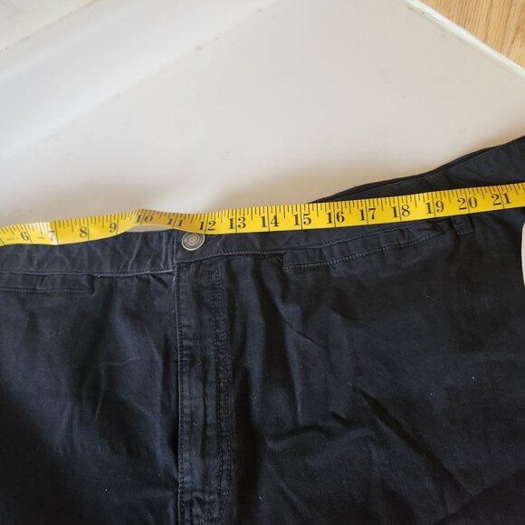 Penningtons Plus Size Curvy-Fit Shorts – Black Cotton, 6″ Inseam, NWT - Picture 5 of 5